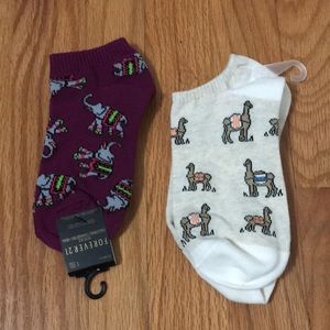 NWT 2 pairs of Forever 21 Ankle Socks